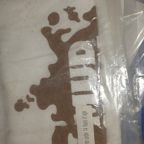 NWOT - Mud, Sweat & Tears T-Shirt - Large - Picture 3 of 4